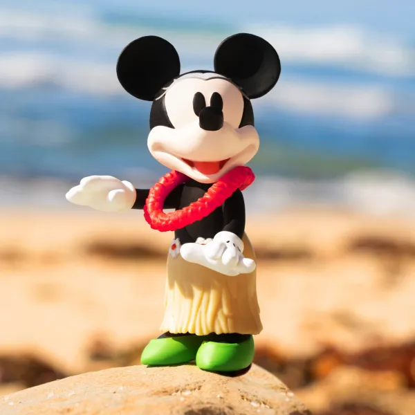 Super7 Disney^Disney Reaction Figures - Vintage Collection Wave 2 - Minnie Mouse (Hawaiian Holiday)