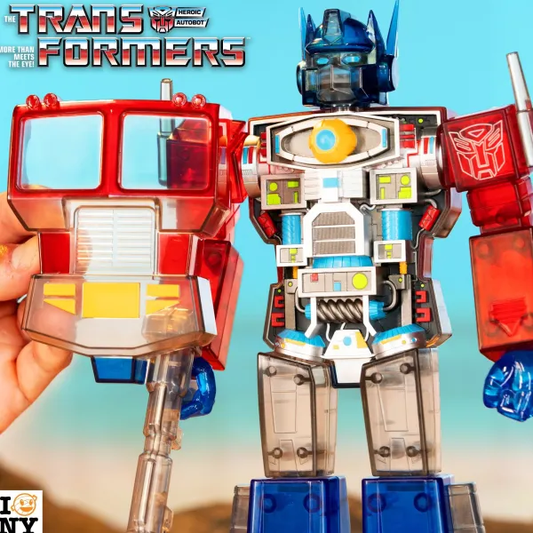 Super7 Transformers^Transformers Super Cyborg - Optimus Prime (Clear Red / Blue)
