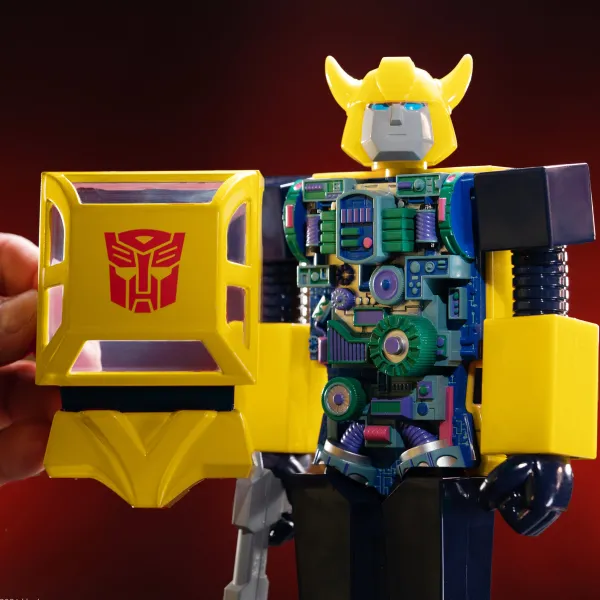 Super7 Transformers^Transformers Super Cyborg - Bumblebee (G1 Full Color)
