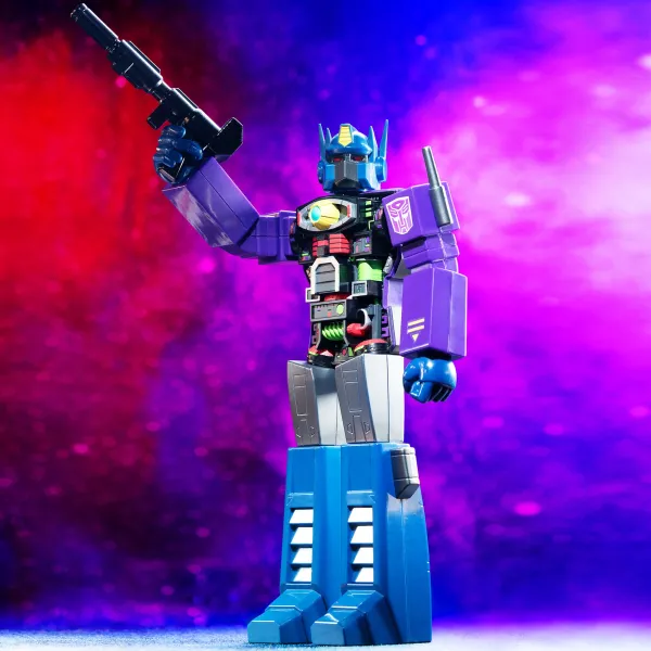 transformers_super_cyborg_8.webp Super7 Transformers^Transformers Super Cyborg - Optimus Prime (Shattered Glass Purple)