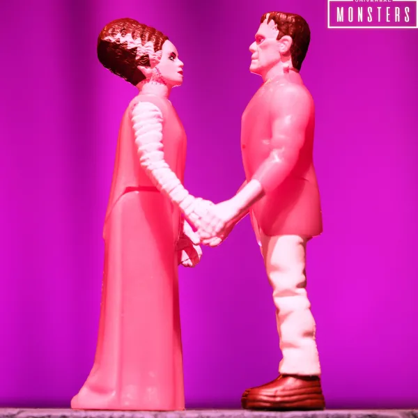 Super7 Universal Monsters^Universal Monsters Reaction Figures - Frankenstein And Bride Of Frankenstein 2-Pack (Valentine'S Day Heart Box)